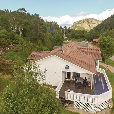 Four Bedroom Holiday In Kvinlog * Knaben