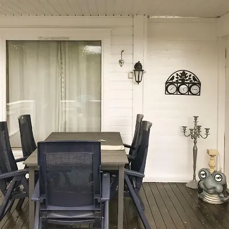 Four Bedroom Holiday In Kvinlog בית נופש *